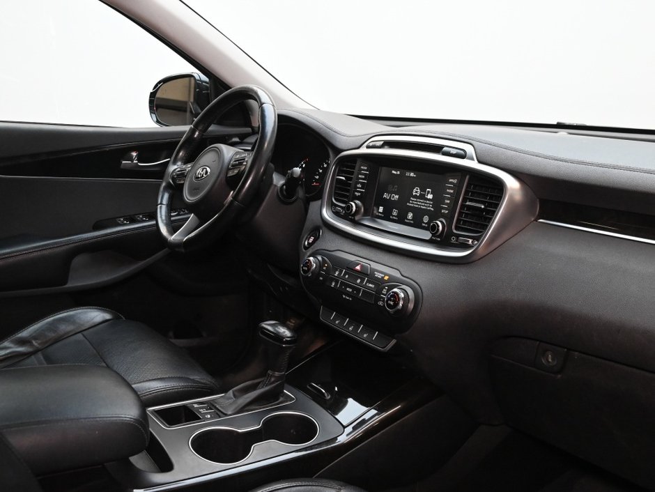2018 Kia Sorento-24