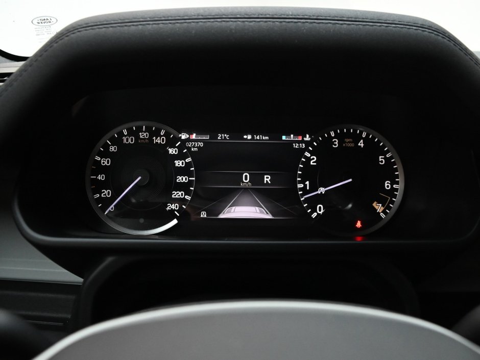 2023 Land Rover Defender SE-15