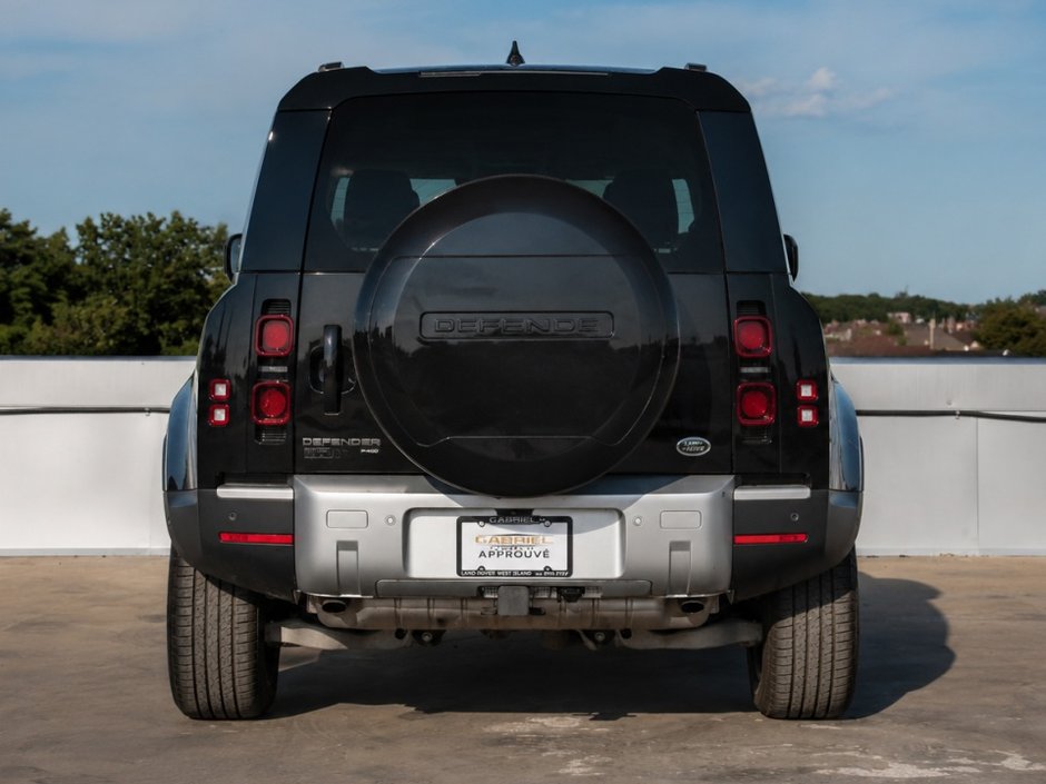 2023 Land Rover Defender SE-6