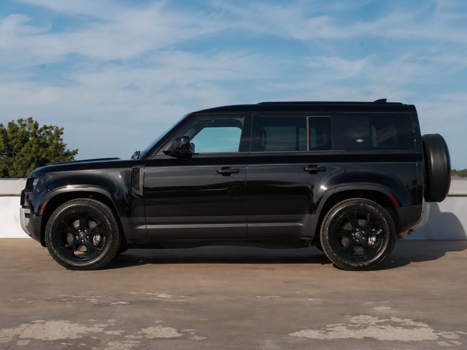2023 Land Rover Defender SE-4