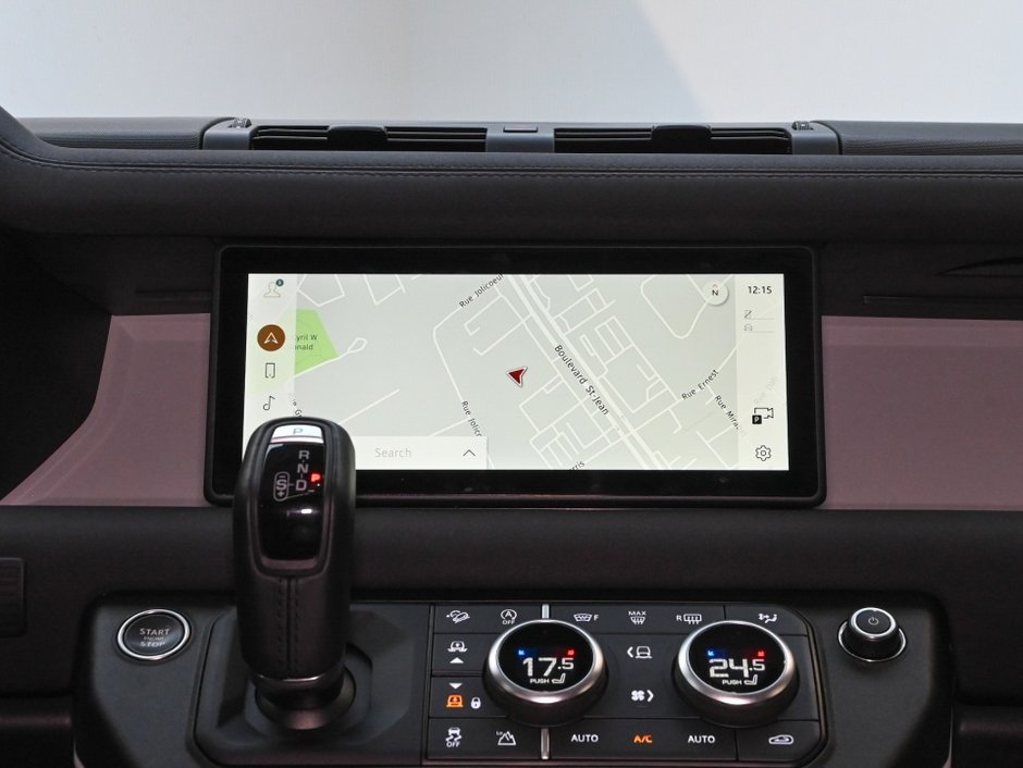 2023 Land Rover Defender SE-20