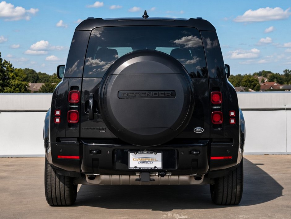 2023 Land Rover Defender X-Dynamic SE-6