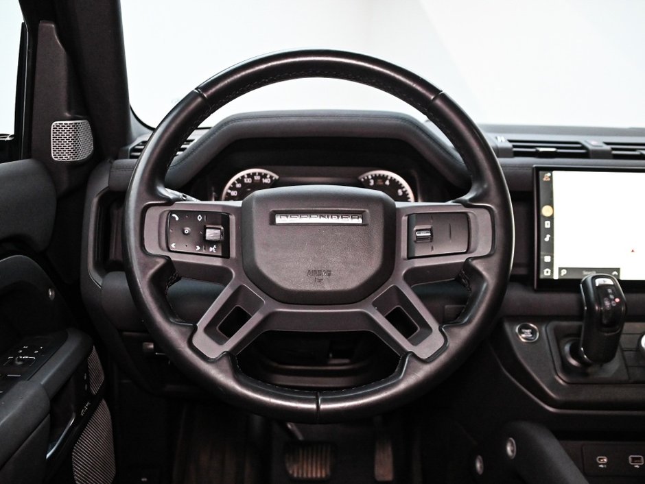 2023 Land Rover Defender X-Dynamic SE-16