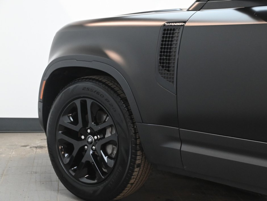 2024 Land Rover Defender S-33