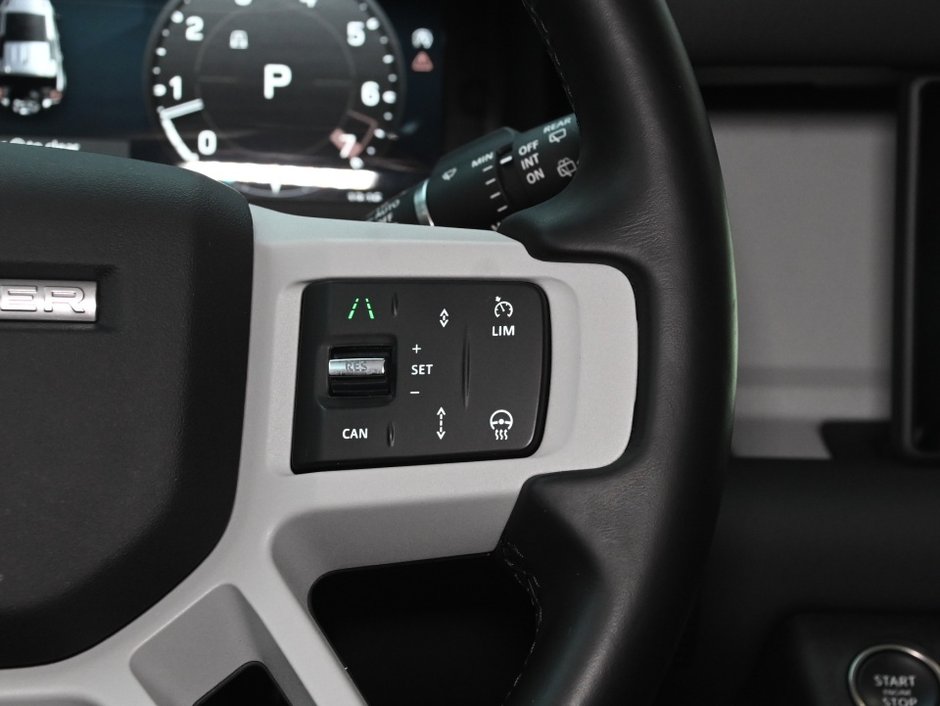 2024 Land Rover Defender S-17