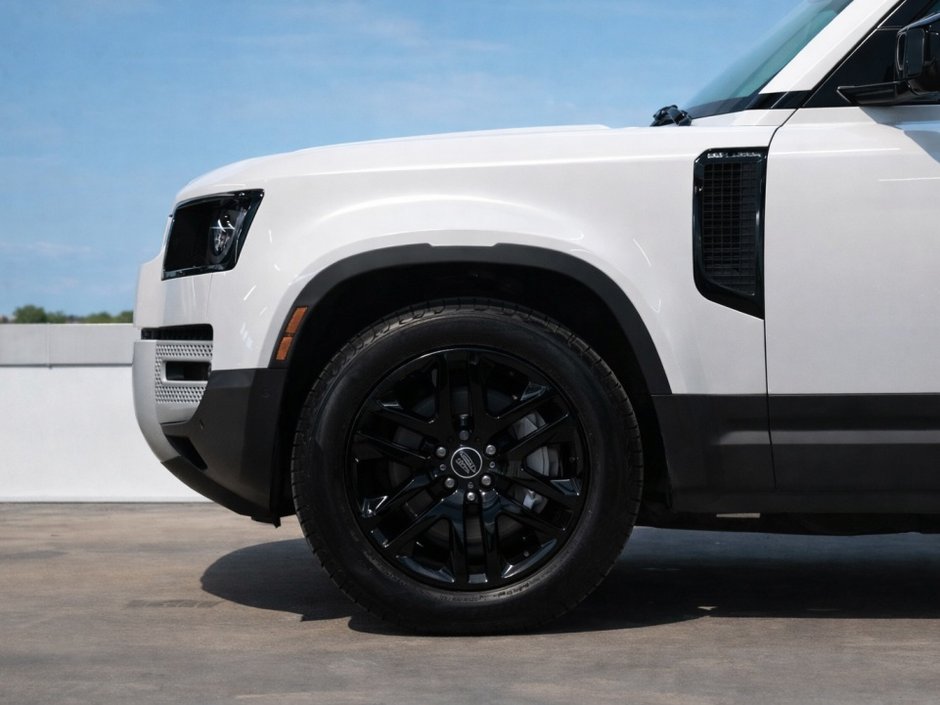 2024 Land Rover Defender S-7