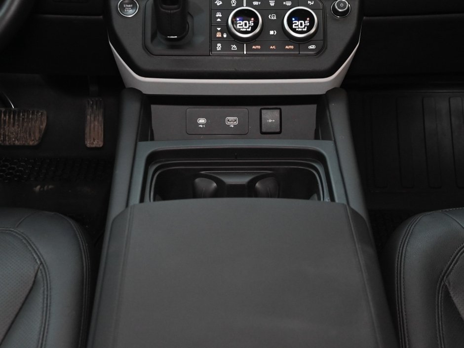 2024 Land Rover Defender S-22