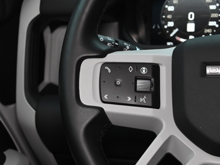 2024 Land Rover Defender S-18