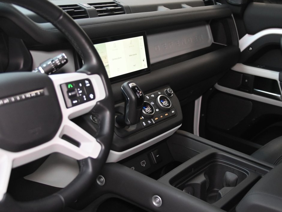 2024 Land Rover Defender S-13