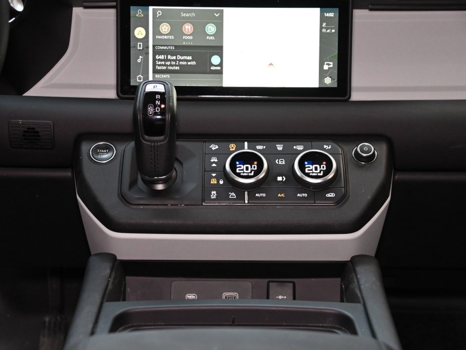 2024 Land Rover Defender S-21