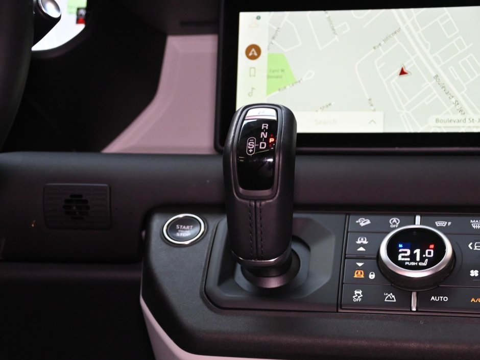 2024 Land Rover Defender S-20