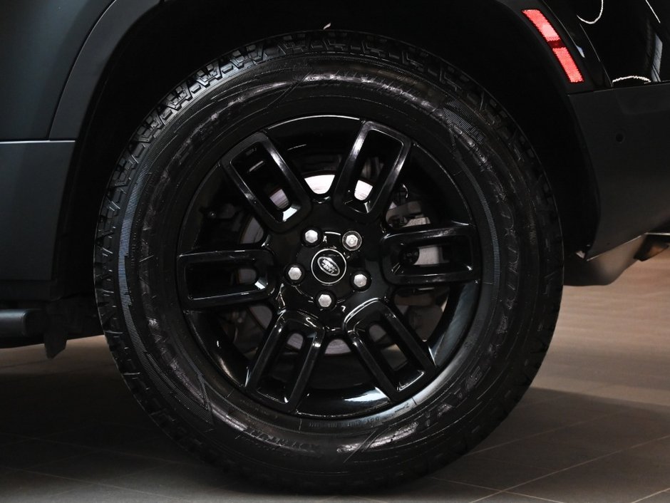 2024 Land Rover Defender S-30