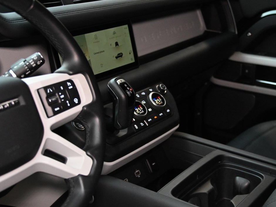 2024 Land Rover Defender S-12