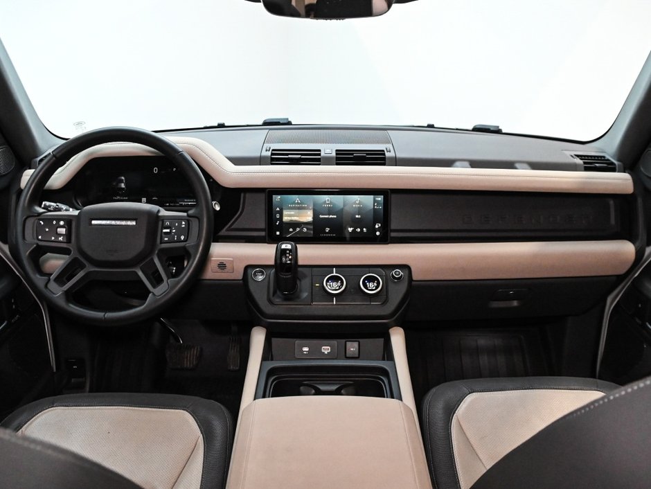2024 Land Rover Defender X-Dynamic SE-14