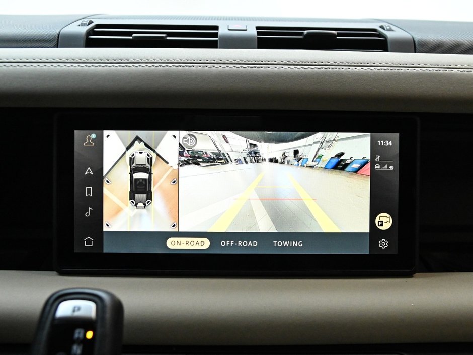 2024 Land Rover Defender X-Dynamic SE-18