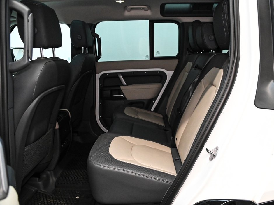 2024 Land Rover Defender X-Dynamic SE-3