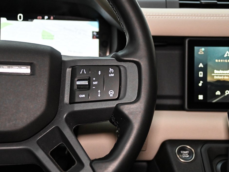 2024 Land Rover Defender X-Dynamic SE-17