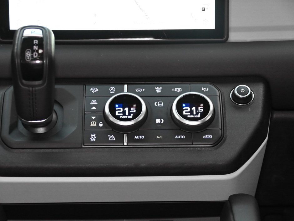 2024 Land Rover Defender S-20