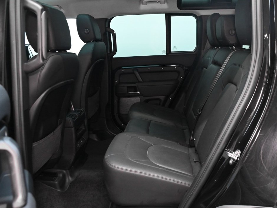 2024 Land Rover Defender S-3
