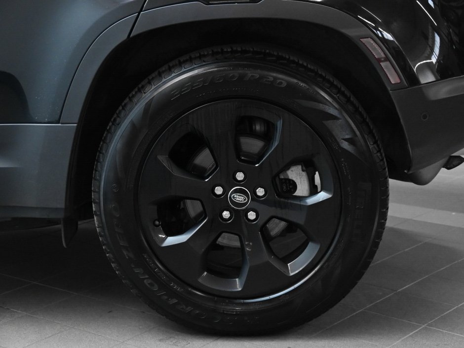 2024 Land Rover Defender S-27