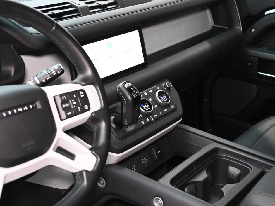 2024 Land Rover Defender S-11