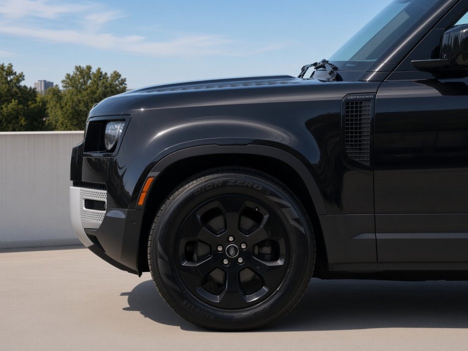 2024 Land Rover Defender S-7