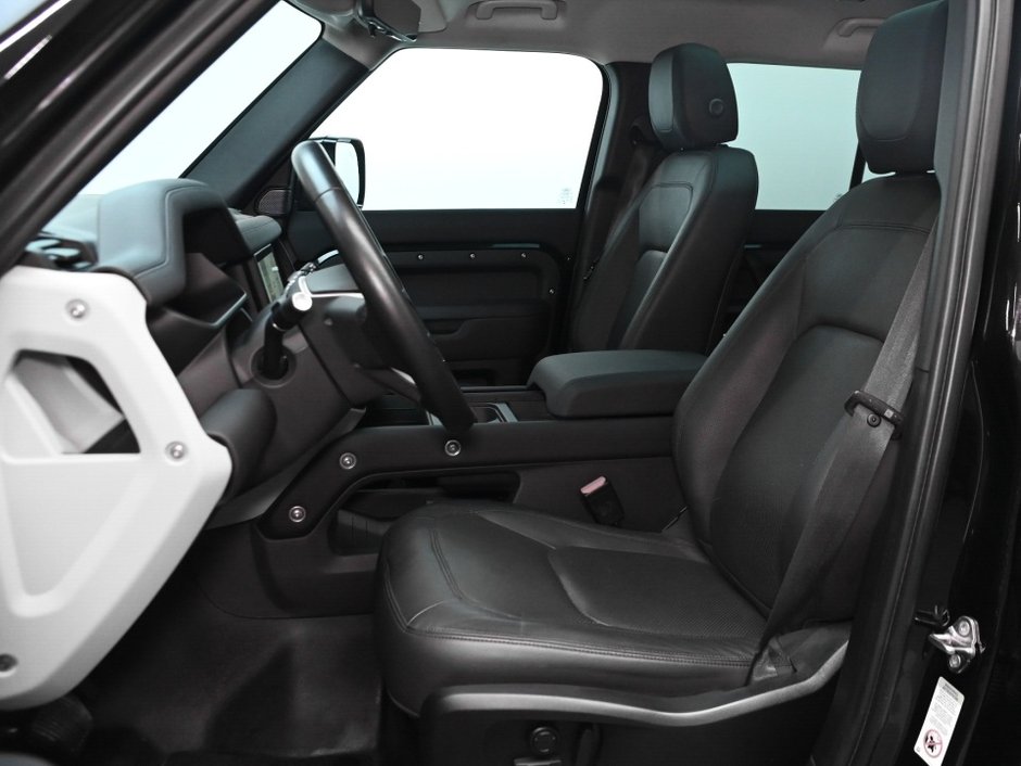 2024 Land Rover Defender S-2
