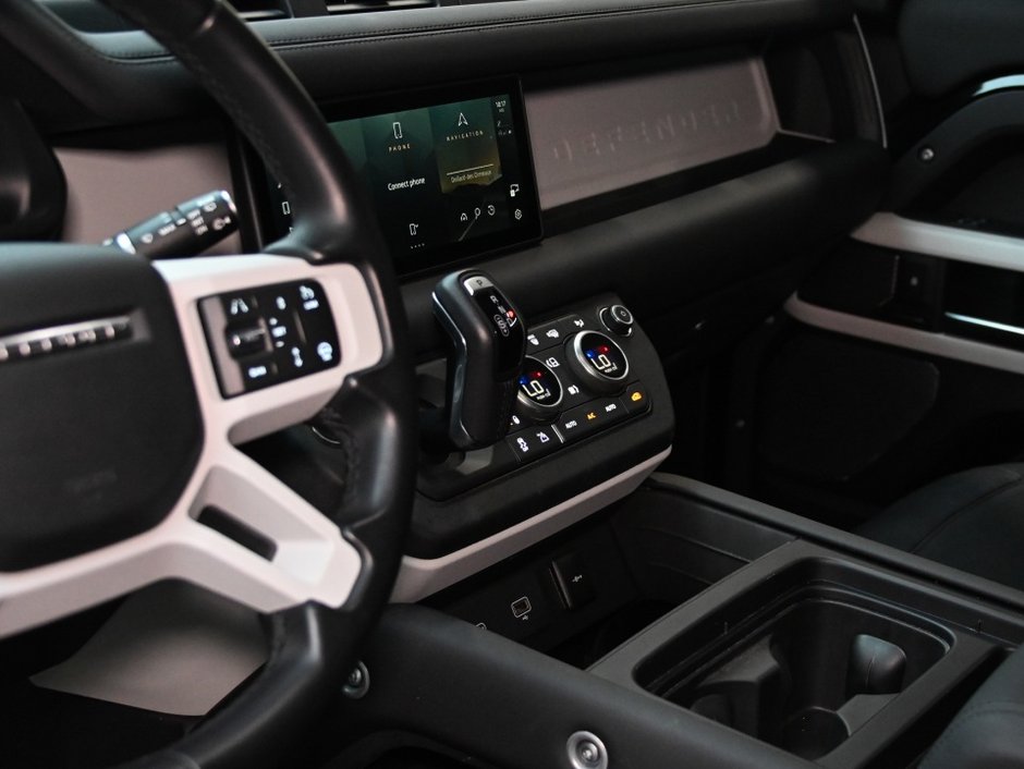 2024 Land Rover Defender S-12