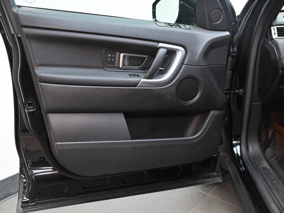 2019 Land Rover Discovery Sport HSE-8