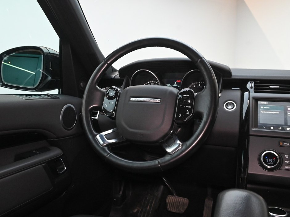 2020 Land Rover Discovery SE-25