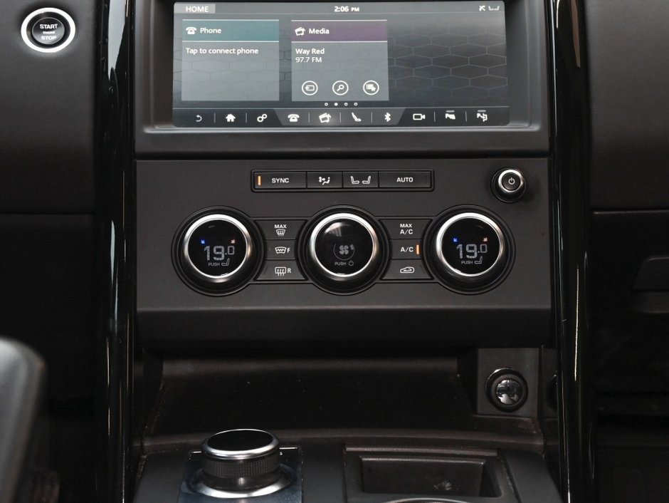2020 Land Rover Discovery SE-19