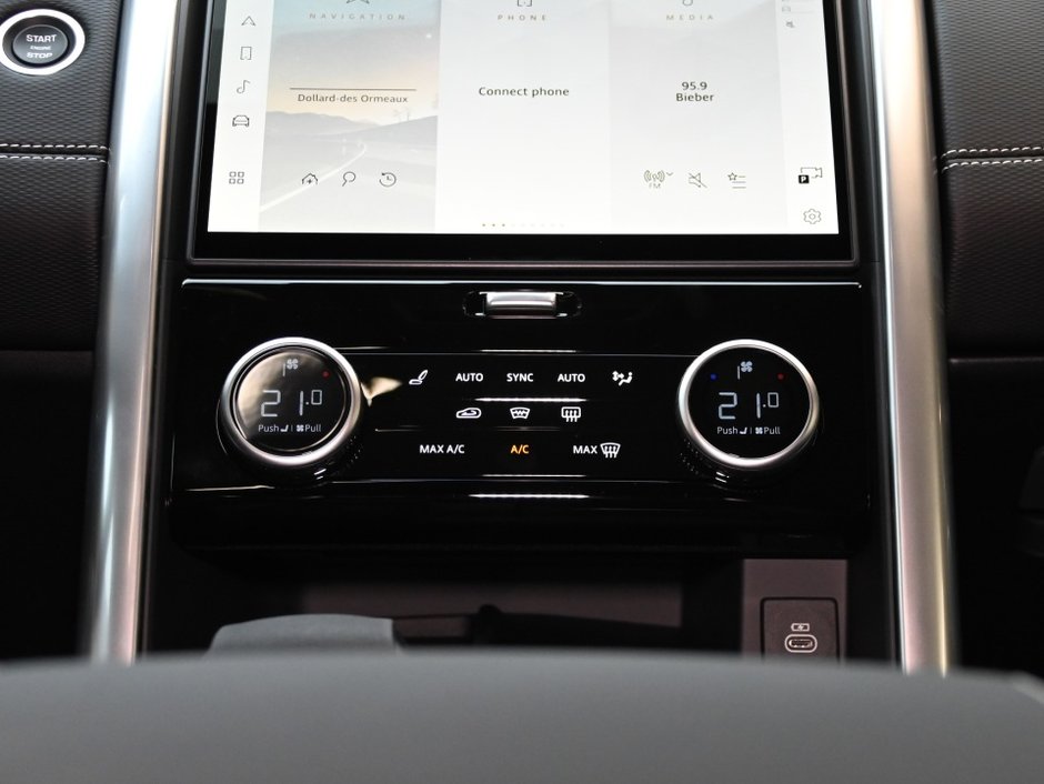 2025 Land Rover Discovery Dynamic SE-30