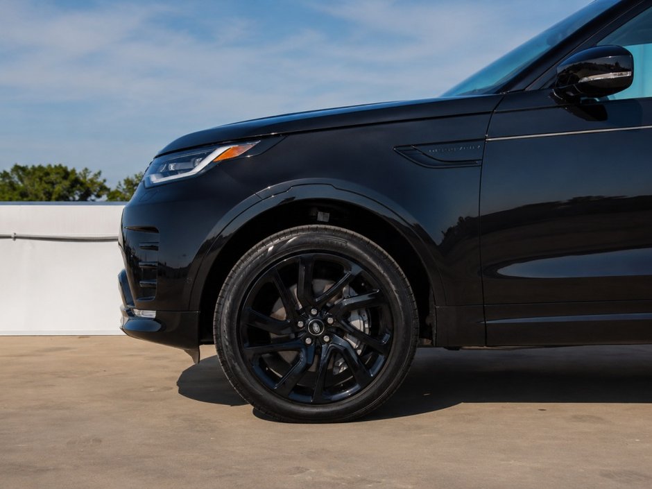 2025 Land Rover Discovery Dynamic SE-7