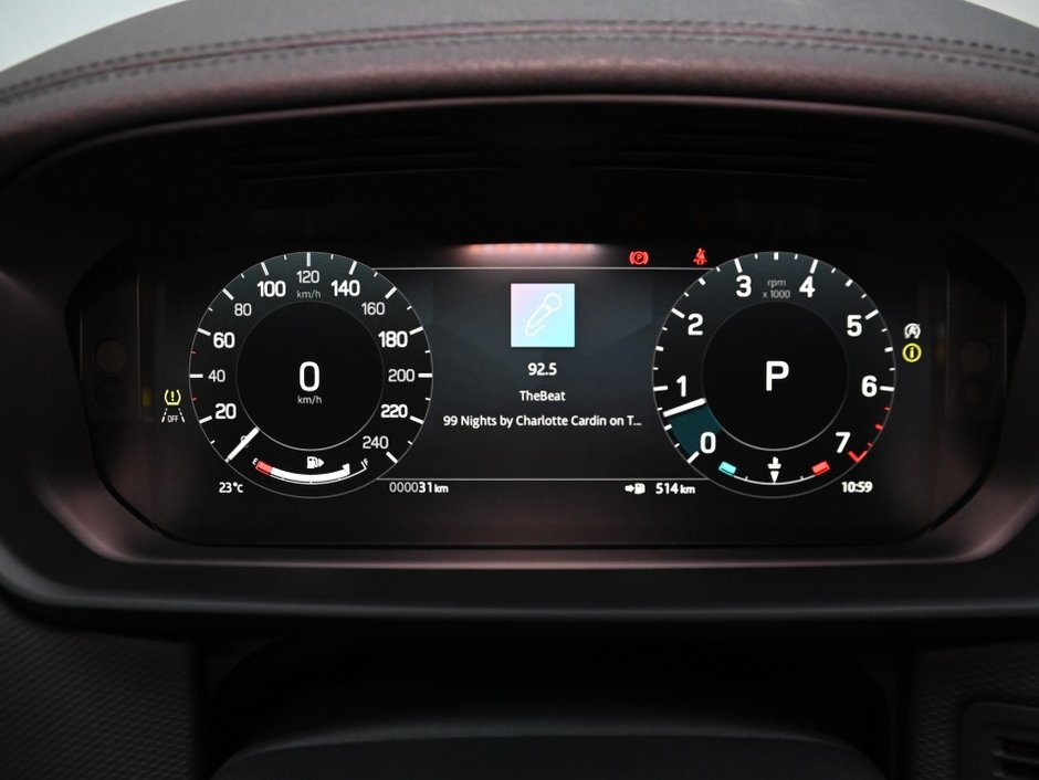 2025 Land Rover Discovery Dynamic SE-22