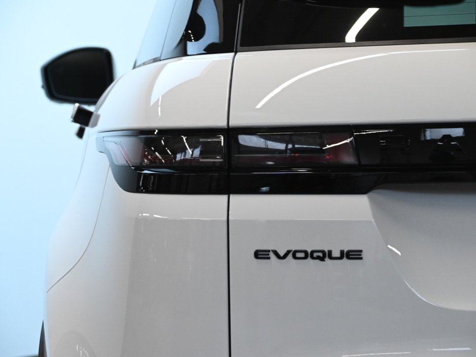 2026 Land Rover Range Rover Evoque S-28