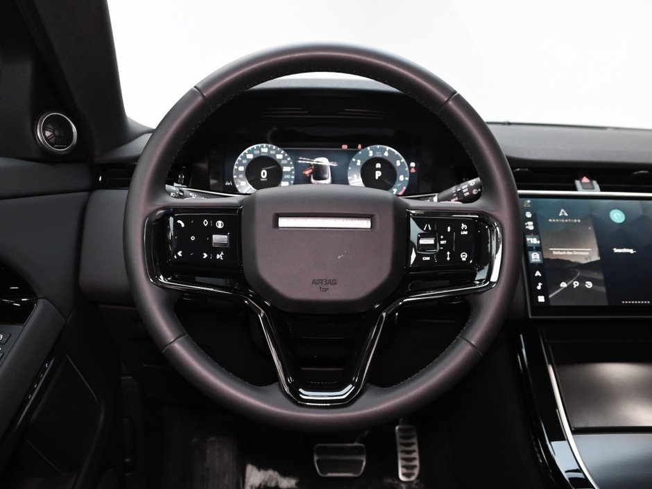 2026 Land Rover Range Rover Evoque Dynamic SE-25