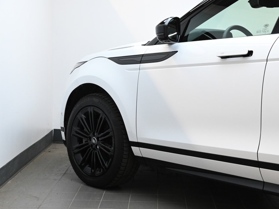 2026 Land Rover Range Rover Evoque Dynamic SE-11