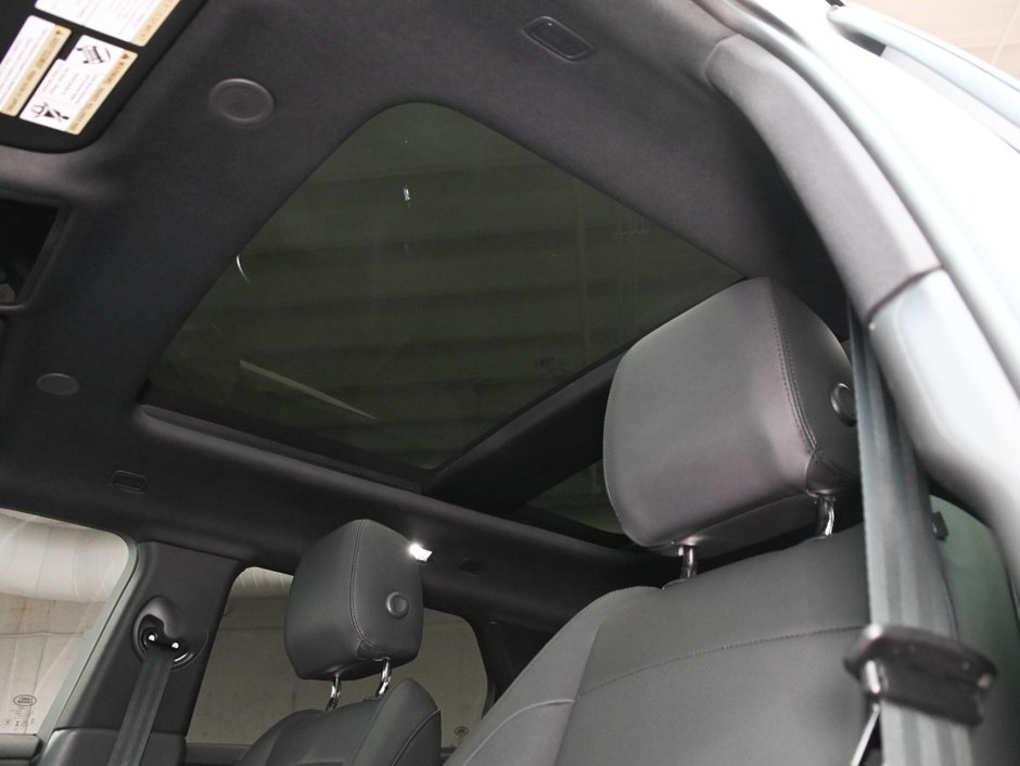 2026 Land Rover Range Rover Evoque Dynamic SE-20