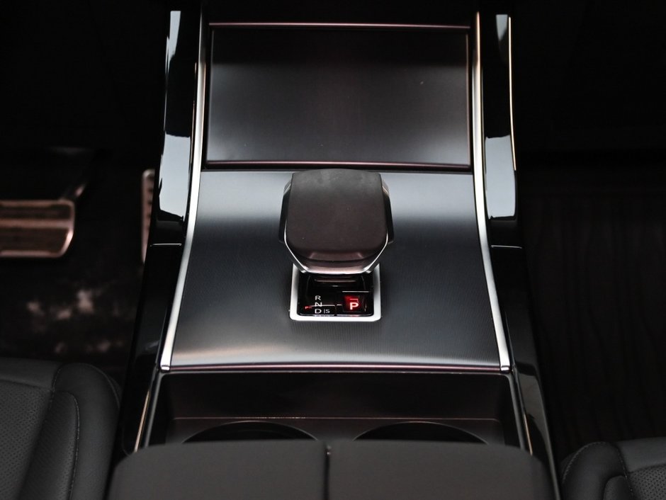 2026 Land Rover Range Rover Evoque Dynamic SE-30