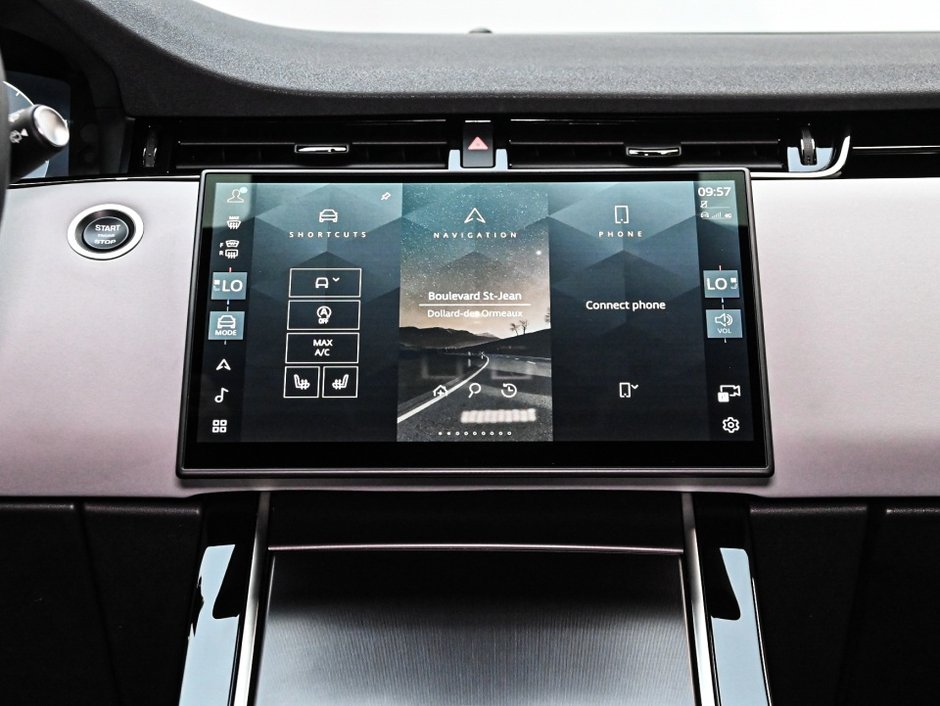2026 Land Rover Range Rover Evoque Dynamic SE-29