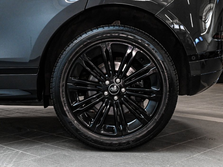 2026 Land Rover Range Rover Evoque Dynamic SE-12