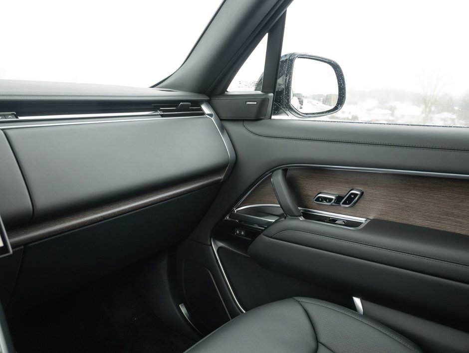 Land Rover Range Rover SE 2025-9