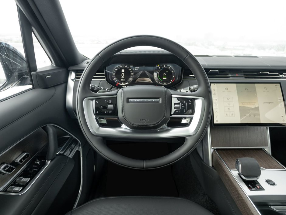 Land Rover Range Rover SE 2025-28