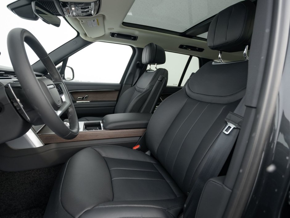 Land Rover Range Rover SE 2025-2