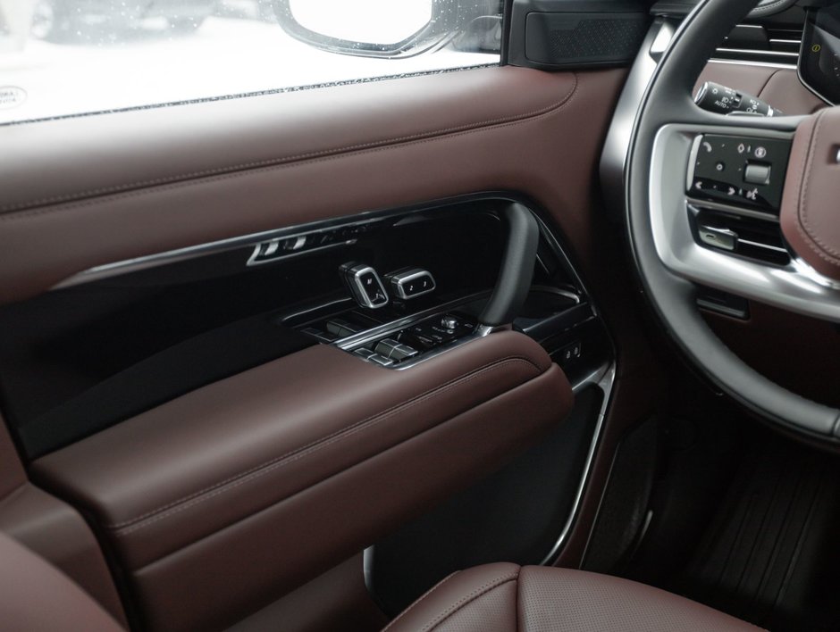 Land Rover Range Rover Autobiography 2025-21