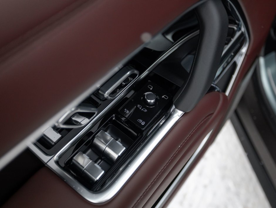 Land Rover Range Rover Autobiography 2025-24
