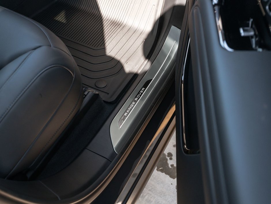 2025 Land Rover Range Rover Sport Dynamic SE-28