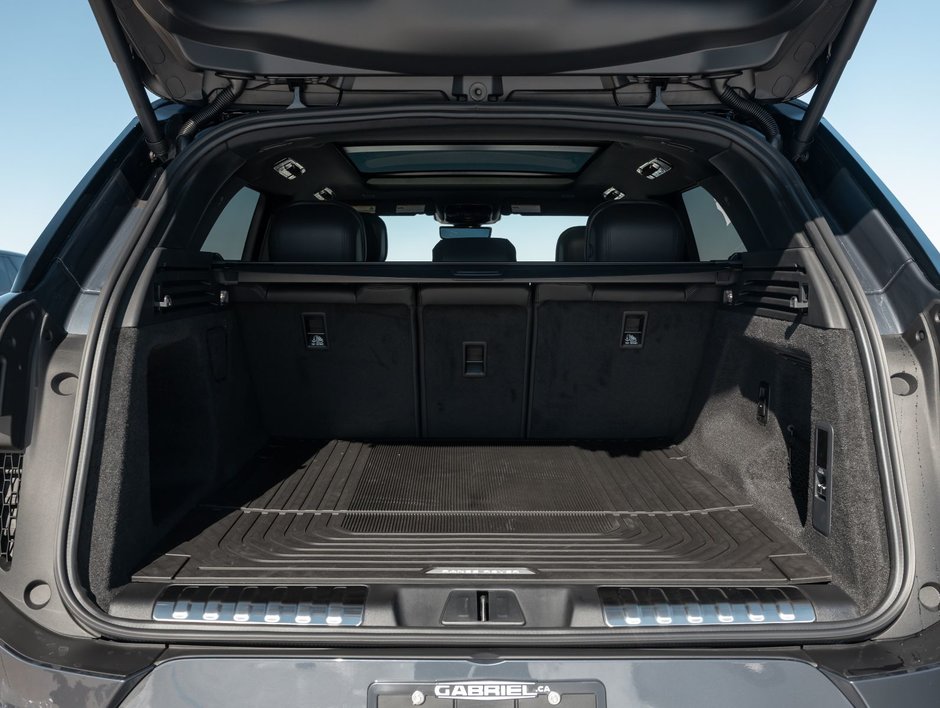 2025 Land Rover Range Rover Sport Dynamic SE-33