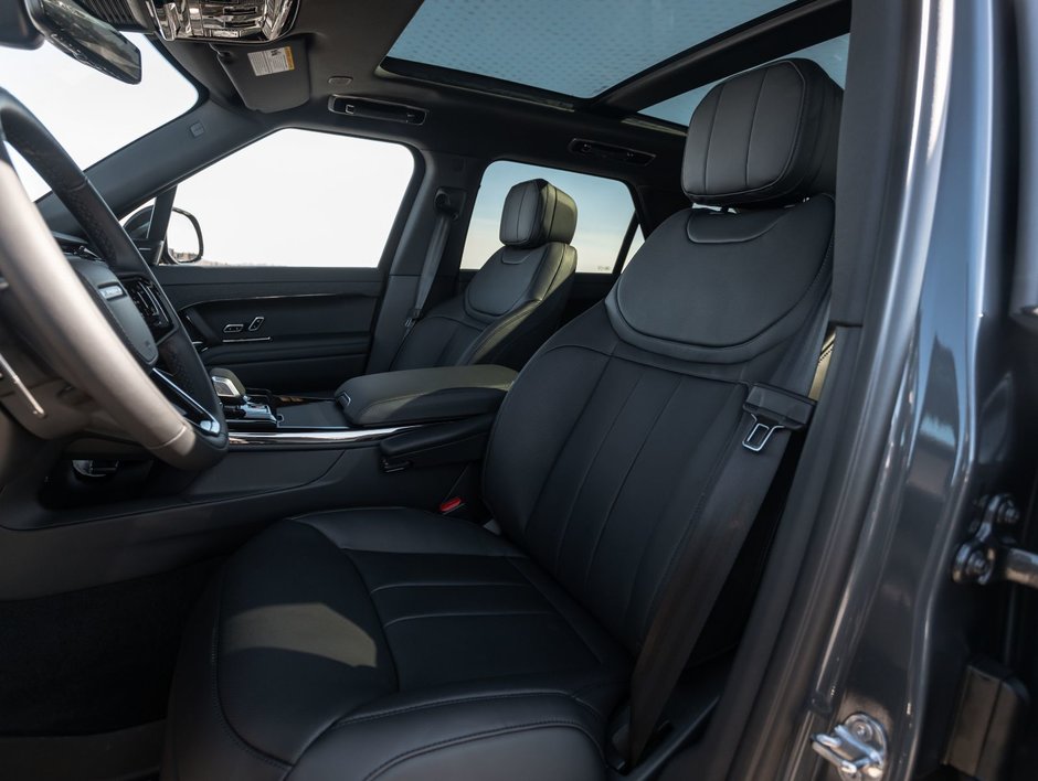2025 Land Rover Range Rover Sport Dynamic SE-13