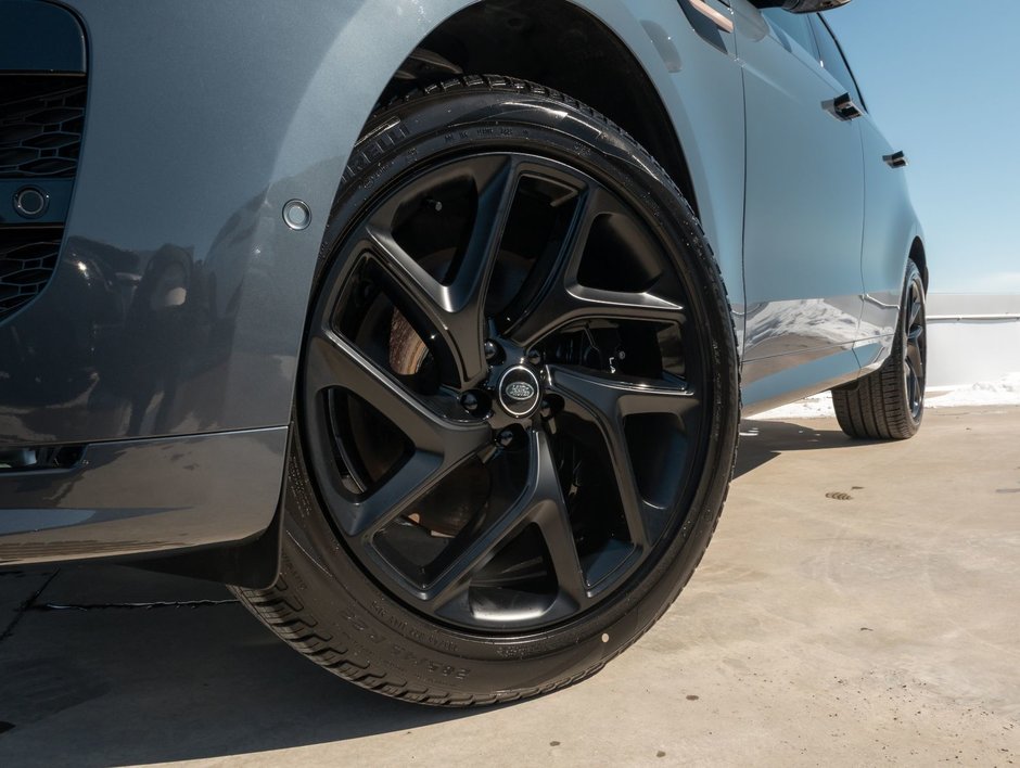 2025 Land Rover Range Rover Sport Dynamic SE-26